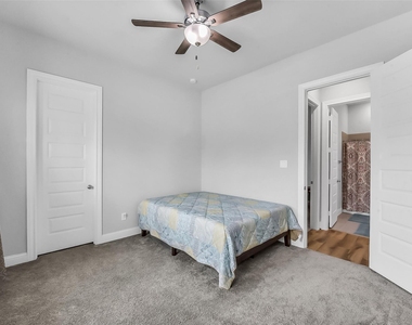 11927 Carillon Forest Drive - Photo Thumbnail 26