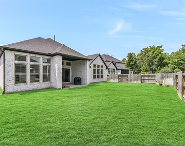 11927 Carillon Forest Drive - Photo Thumbnail 36
