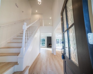 3547 Glenwood Springs Drive - Photo Thumbnail 2