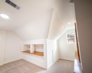 3547 Glenwood Springs Drive - Photo Thumbnail 16