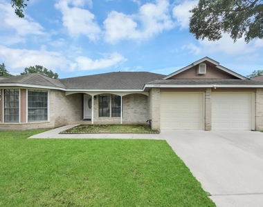 15739 Oak Mountain Dr - Photo Thumbnail 42