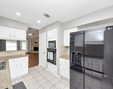 15739 Oak Mountain Dr - Photo Thumbnail 14