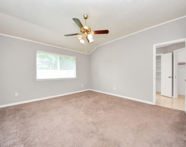 15739 Oak Mountain Dr - Photo Thumbnail 23