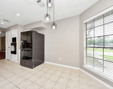 15739 Oak Mountain Dr - Photo Thumbnail 33