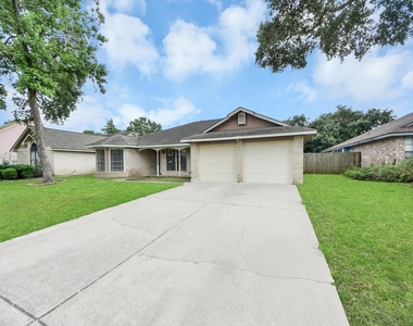 15739 Oak Mountain Dr - Photo Thumbnail 39