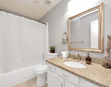 15739 Oak Mountain Dr - Photo Thumbnail 16