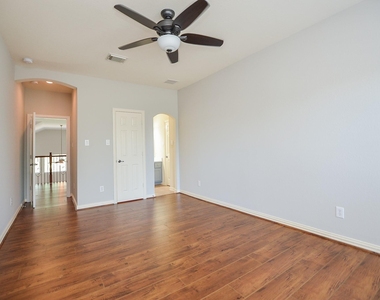 4315 Village Forest Drive - Photo Thumbnail 35