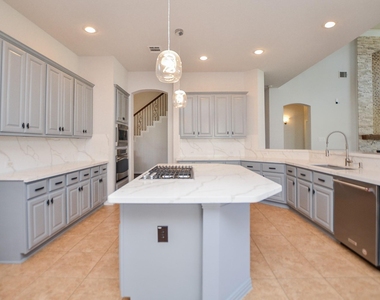 4315 Village Forest Drive - Photo Thumbnail 12