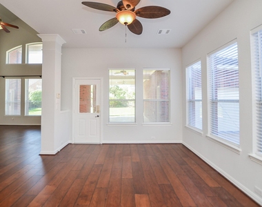 4315 Village Forest Drive - Photo Thumbnail 10