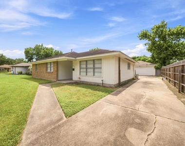 914 Martha Street - Photo Thumbnail 28