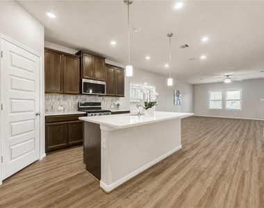 1218 Glendora Drive - Photo Thumbnail 12
