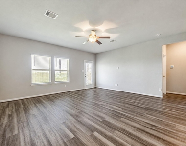 1218 Glendora Drive - Photo Thumbnail 17
