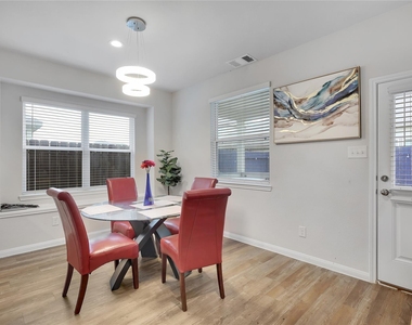 17419 Desmond Street - Photo Thumbnail 8