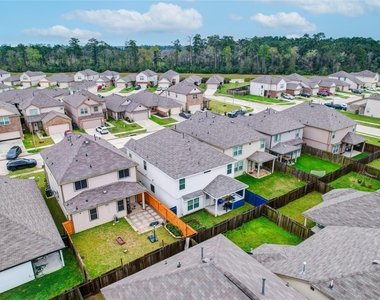 17419 Desmond Street - Photo Thumbnail 2