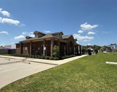 17419 Desmond Street - Photo Thumbnail 19