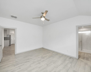 7923 Cattleman Valley Drive - Photo Thumbnail 18