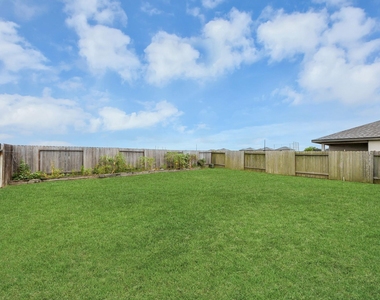 7923 Cattleman Valley Drive - Photo Thumbnail 30