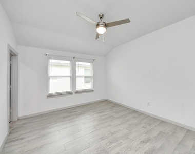 7923 Cattleman Valley Drive - Photo Thumbnail 19