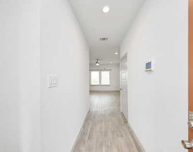 7923 Cattleman Valley Drive - Photo Thumbnail 2