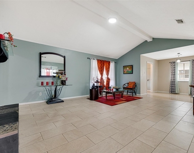 11826 Oceanview Street - Photo Thumbnail 5