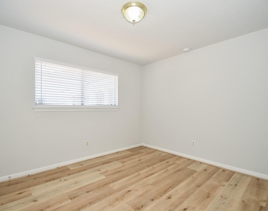 3107 Barnhill - Photo Thumbnail 19