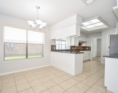 3107 Barnhill - Photo Thumbnail 8