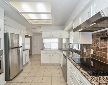 3107 Barnhill - Photo Thumbnail 10