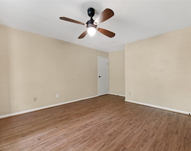 15 Tulip Hill Court - Photo Thumbnail 21
