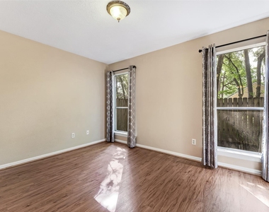 15 Tulip Hill Court - Photo Thumbnail 14