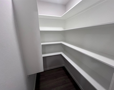 15530 Towerwood Drive - Photo Thumbnail 4