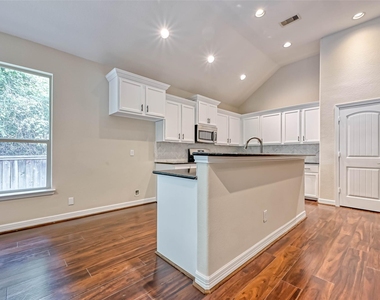 150 W Heritage Mill Circle - Photo Thumbnail 9
