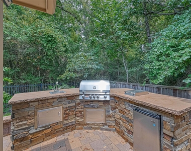 150 W Heritage Mill Circle - Photo Thumbnail 27
