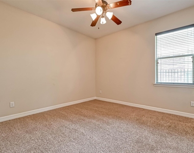150 W Heritage Mill Circle - Photo Thumbnail 20