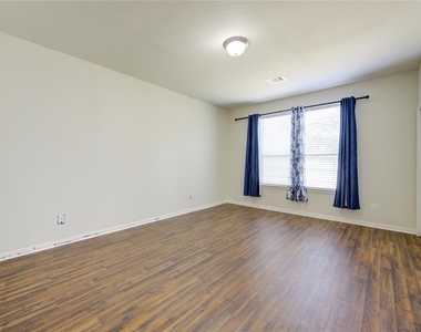 5318 Hickory Harvest Drive - Photo Thumbnail 37