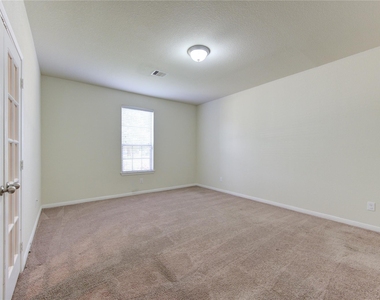 5318 Hickory Harvest Drive - Photo Thumbnail 6