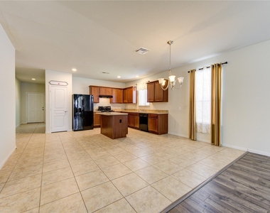 5318 Hickory Harvest Drive - Photo Thumbnail 23