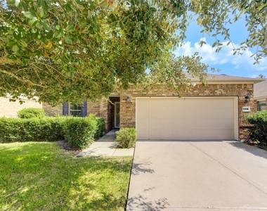 5318 Hickory Harvest Drive - Photo Thumbnail 3