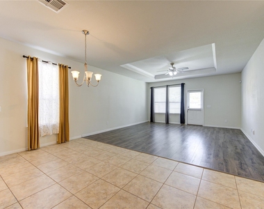 5318 Hickory Harvest Drive - Photo Thumbnail 22