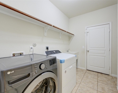 5318 Hickory Harvest Drive - Photo Thumbnail 41