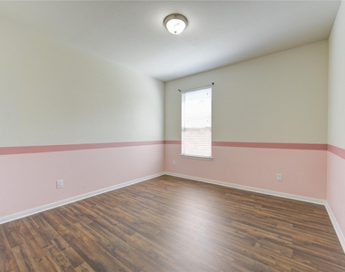 5318 Hickory Harvest Drive - Photo Thumbnail 12