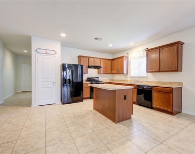 5318 Hickory Harvest Drive - Photo Thumbnail 16