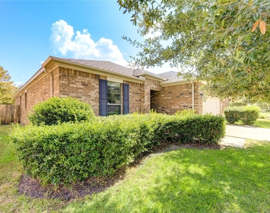 5318 Hickory Harvest Drive - Photo Thumbnail 1