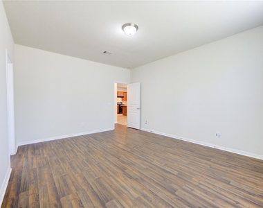 5318 Hickory Harvest Drive - Photo Thumbnail 35