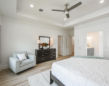 5630 Balbo Street - Photo Thumbnail 27