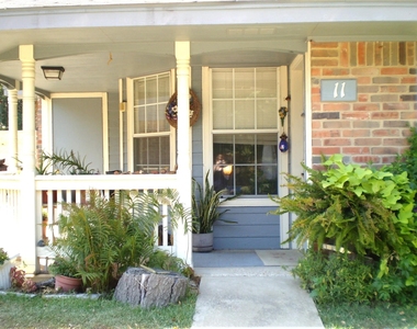 615 Robinson Rd - Photo Thumbnail 8