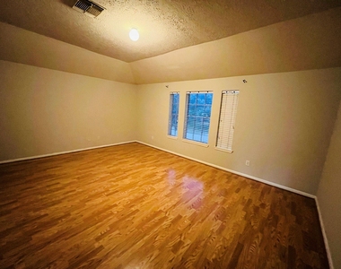 23134 Waterlake Dr - Photo Thumbnail 16