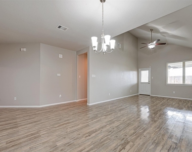 20814 Azelea Field Street - Photo Thumbnail 5