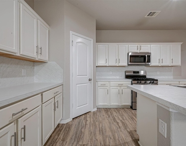 20814 Azelea Field Street - Photo Thumbnail 14