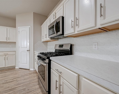 20814 Azelea Field Street - Photo Thumbnail 10
