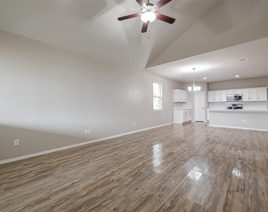 20814 Azelea Field Street - Photo Thumbnail 7